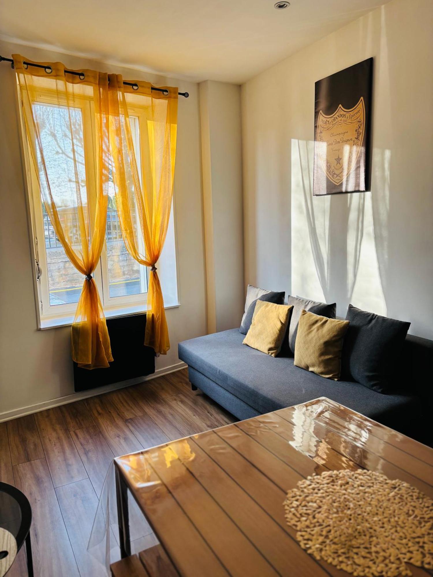 Fine Bulle En Champagne - 1 Chambre - Terrasse Еперне Екстериор снимка